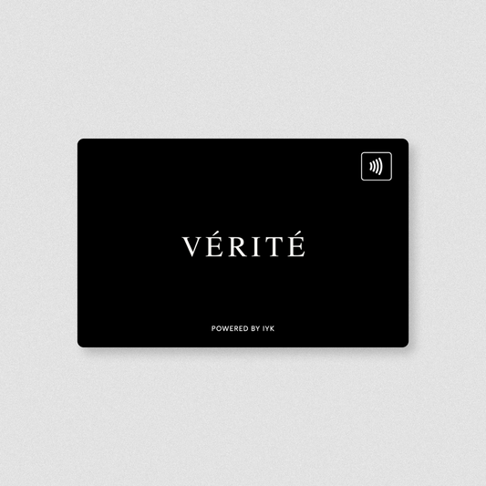 VÉRITÉ black card